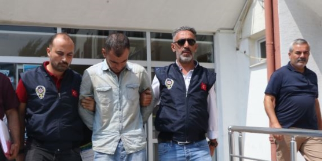 Polis katil zanlısını dilenci kılığına girerek yakaladı