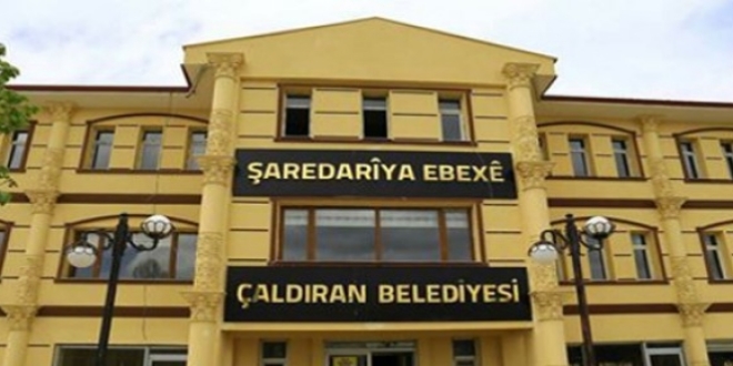 Van'da HDP'li 2 belediye meclis yesi grevden alnd