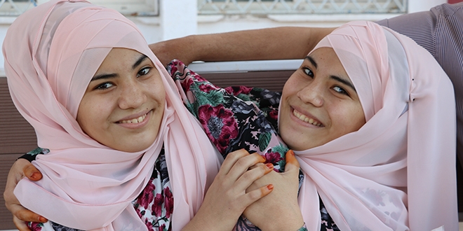 Siyam ikizlerinin üniversite hayali gerçek oluyor