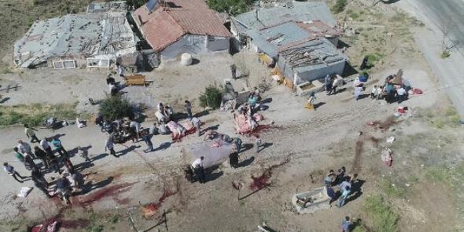Ankara'da kurbanlar yine açık alanlarda kesildi