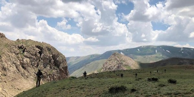 'İnfazdan korkan teröristler güvenlik güçlerine sığınıyor'