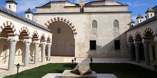 Fatih'in eitim ald medrese restore edildi
