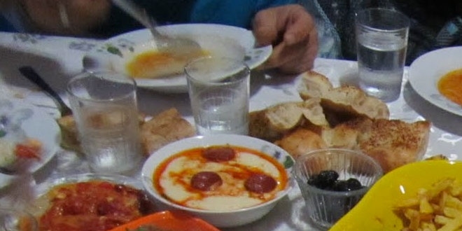 Uzmanından bayramda sağlıklı beslenme tüyoları
