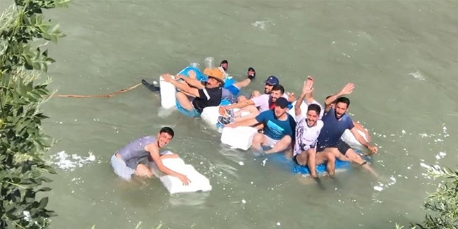 Ter�r bitti, huzur geldi! Zap suyunda k�y usul� rafting