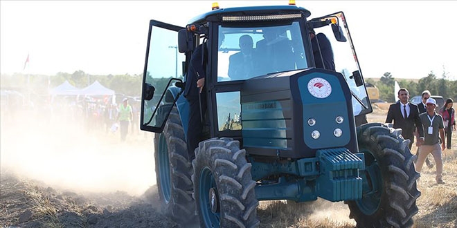 Elektrikli traktör yıllık 133 bin lira yakıt tasarrufu sağlayacak
