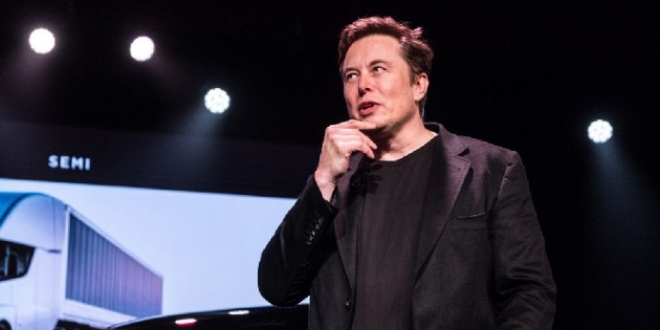 Elon Musk, Mars'a nkleer bomba atma nerisini yineledi