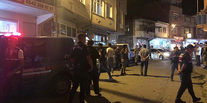 Tuvalet sırasında taşlı sopalı kavga