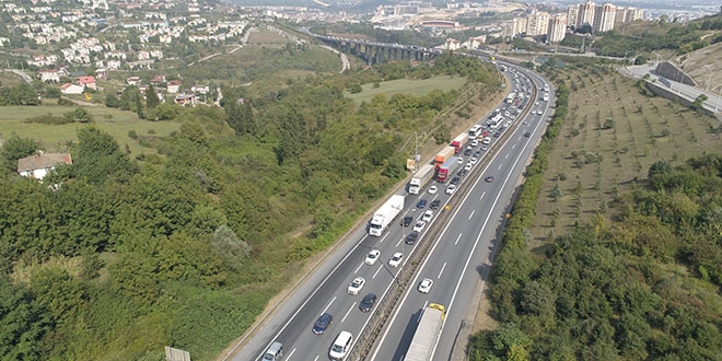 TEM'de trafik durma noktasına geldi