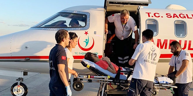 Ambulans uçak lösemi hastası genç için havalandı
