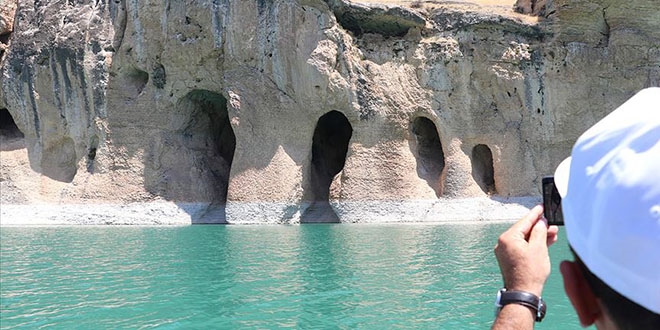 Karaleylek kanyonu doğa tutkunlarını cezbediyor