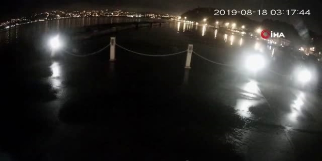 İBB personeli denize düşen 4 kişinin hayatını kurtardı
