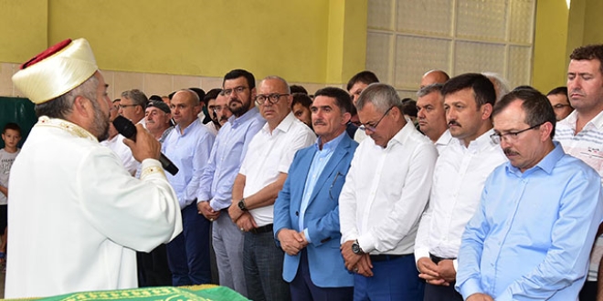 AK Parti Milletvekili Aydemir'in acı günü