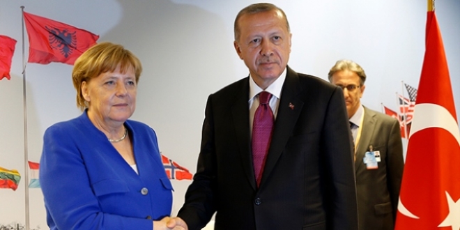 Cumhurbaşkanı Erdoğan, Merkel ile görüştü