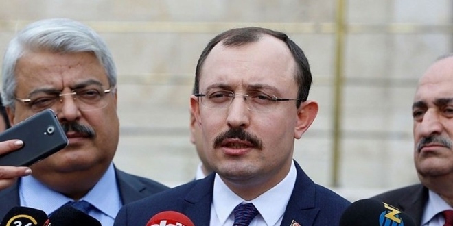 Ak Parti: Her konuda ahkam kesen Ak�ener neden sus pus