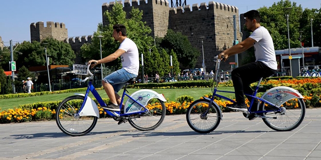 Toplu taşımanın 'pedallı filikaları'