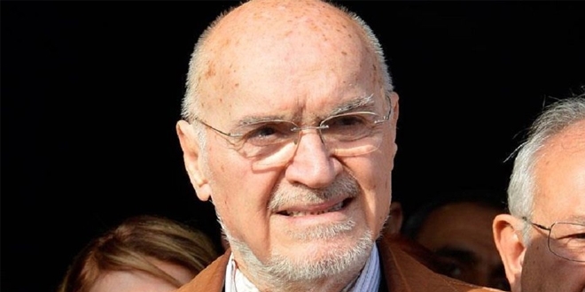 H�ncal Ulu�'tan �mamo�lu'na: Kayda ge�en tek eylemin Bodrum tatillerin ve Z�lf� konserlerin oldu