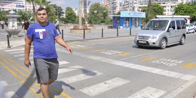 Polisten sürücüye 'empati kurması' için ilginç uygulama