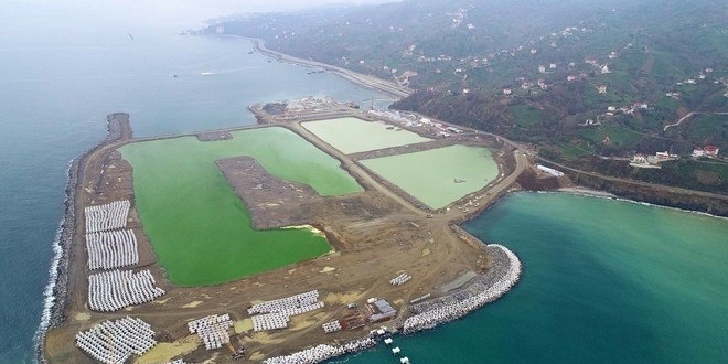 Erdoğan: 'İstanbul'u sel bastı, beyefendi tatilde