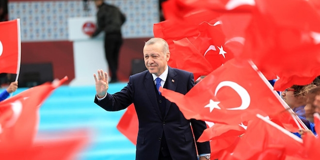 Ak Parti'de yüzde 50 değişim beklentisi