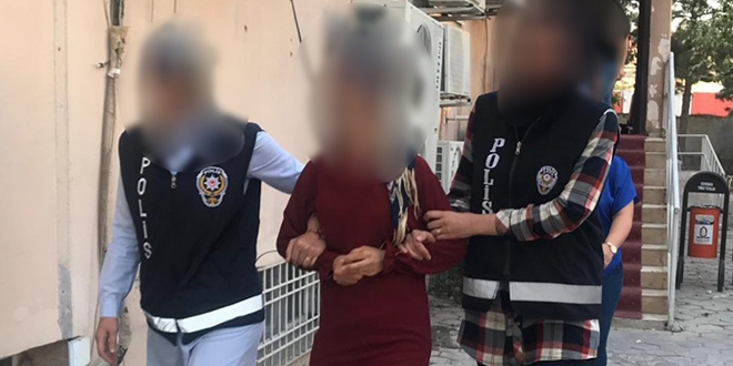 Çalışmaları engelleyip, kadın polisin kolunu ısırdı