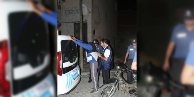 Polis memuruna çarpan sürücü tutuklandı