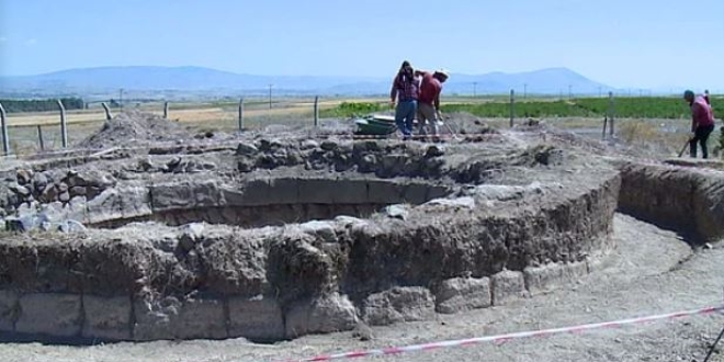 '2. Alaaddin ile annesinin Erzurum'da olması kesin bilgidir'