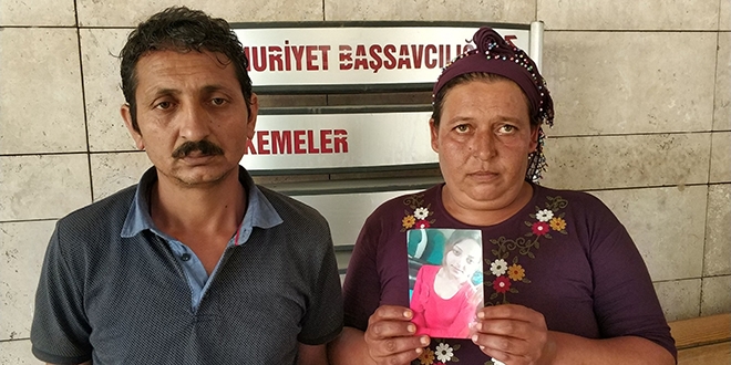 16 ya��ndaki k�z annesinin yan�nda zorla ka��r�ld�