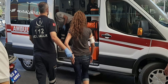 Kad�na �iddet bu defa kad�ndan geldi