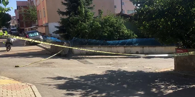 Kuzenler aras�nda silahl� kavga: 2'si a��r 4 yaral�