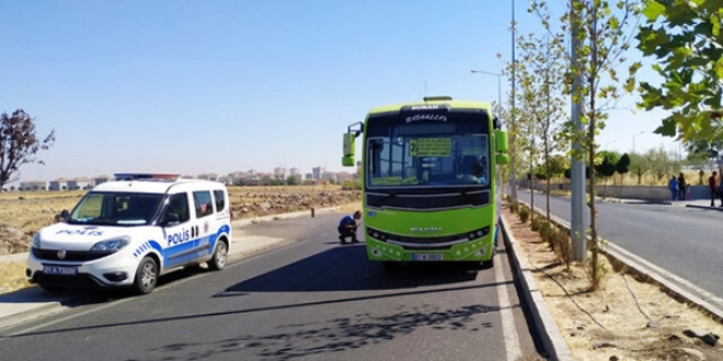 Otobüsün altında kalan 3 yaşındaki Muhammed ağır yaralı