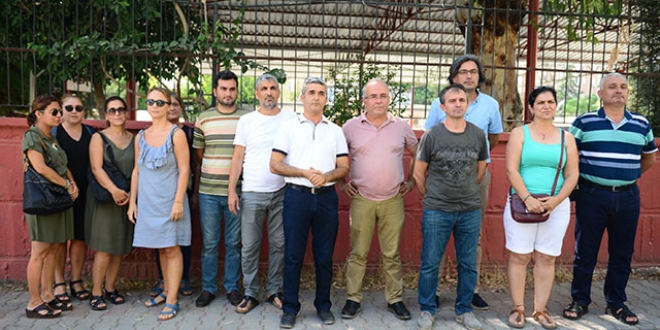 Emekli öğretmenin 46 veliyi dolandırdığı iddiası