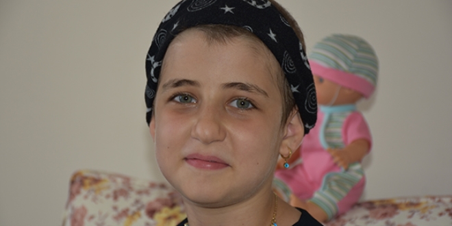 Minik bedeniyle l�semi hastalar�na umut oluyor