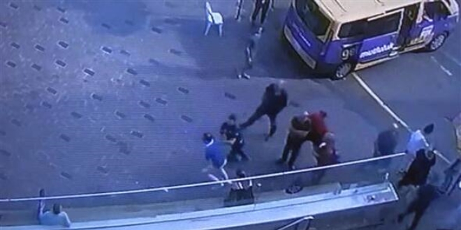 Taksim'de dolandırıcıya polis çelmesi