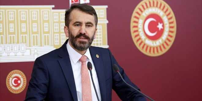 CHP'den poster ve bayrak yakılmasına kınama