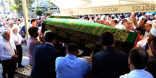 Trafik kazasında ölen müftü toprağa verildi