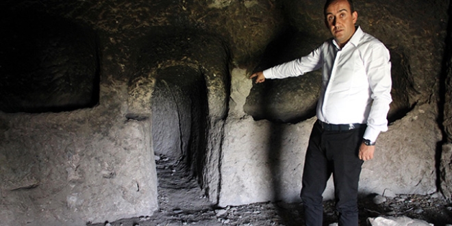 Üzüm hasadı yaparken yeraltı şehri buldular