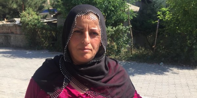 'Büyü var' diyerek kandırıp 28 bin TL'lik altını çaldılar