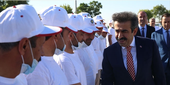 'Diyarbakır'ın yol ve içme suyu gibi alanlarda ciddi eksiklikleri var'