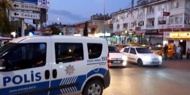 Ankara'da izinsiz gösteriye polis müdahalesi