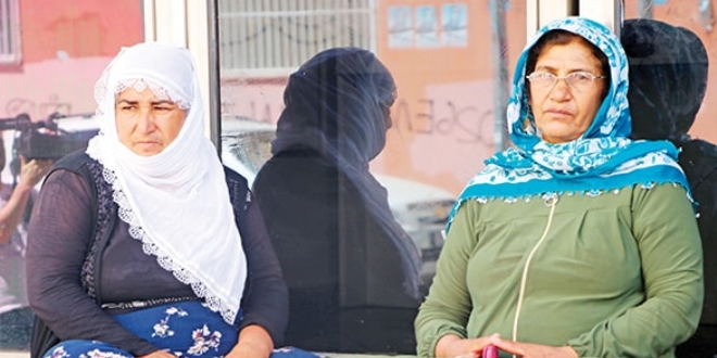 Kadn gazetecilerden Diyarbakr'daki annelere destek