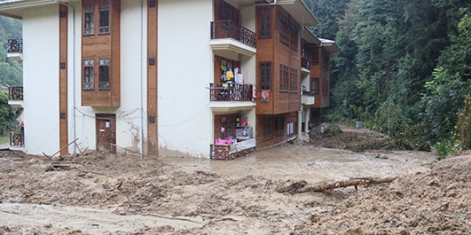 Rize'de yaşanan afetin boyutları gün ağarınca ortaya çıktı