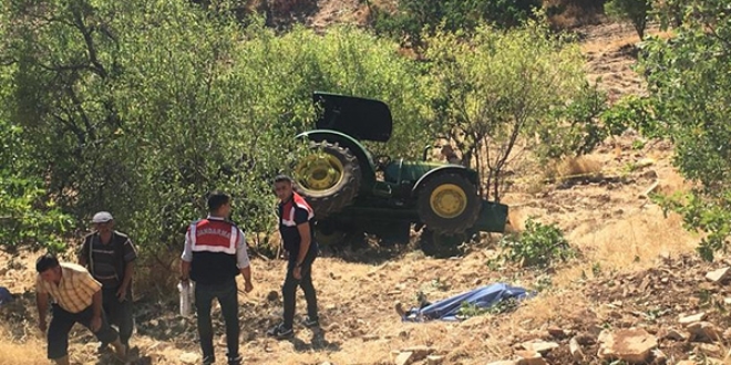 Adıyaman'da traktör devrildi: 1 ölü, 1 yaralı