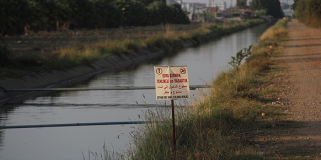 3 ya��ndaki �ocuk sulama kanal�nda bo�uldu