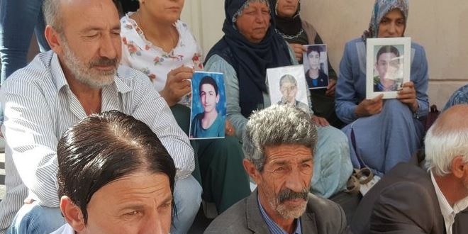 'Oğlumun terörist olmasını istemiyorum'