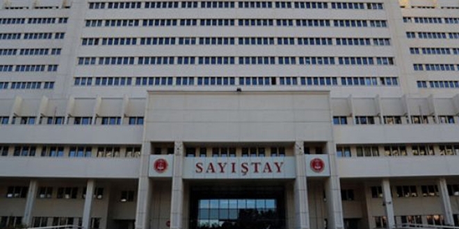 Sayıştay Başkanı, 2018 yılı denetim raporunu TBMM'ye teslim etti