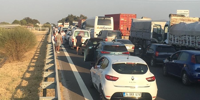 Aydın-İzmir otobanı çift yönlü ulaşıma kapandı