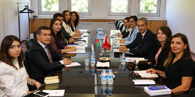 Türkiye ve Azerbaycan, enformasyon istişarelerine başladı