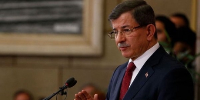 Ahmet Davutolu, Ak Parti'den istifa etti
