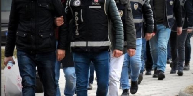 Operasyonda HDP'li bakannda bulunduu 6 kii tutukland.