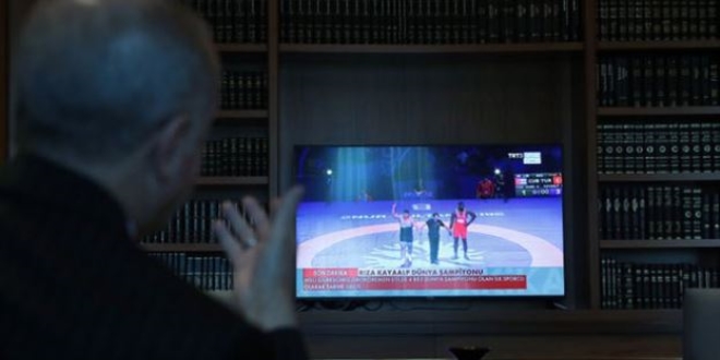 Cumhurbaşkanı Erdoğan tarihi zaferi böyle seyretti